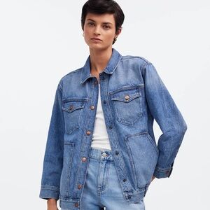 Madewell The Oversized Trucker Jean Jacket in Sentell Wash: Snap-Front Edition